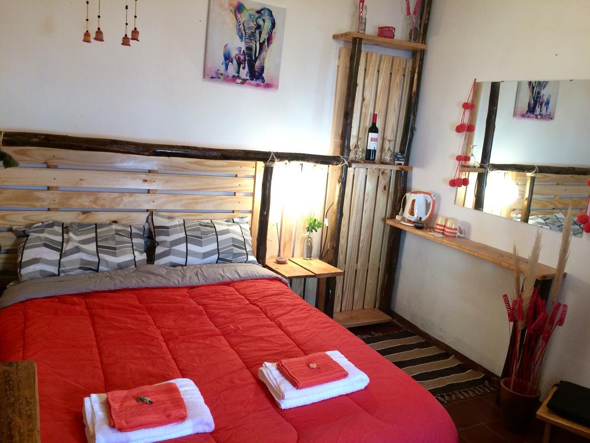 La Puerta Verde Hostel & Bar Умауака Экстерьер фото
