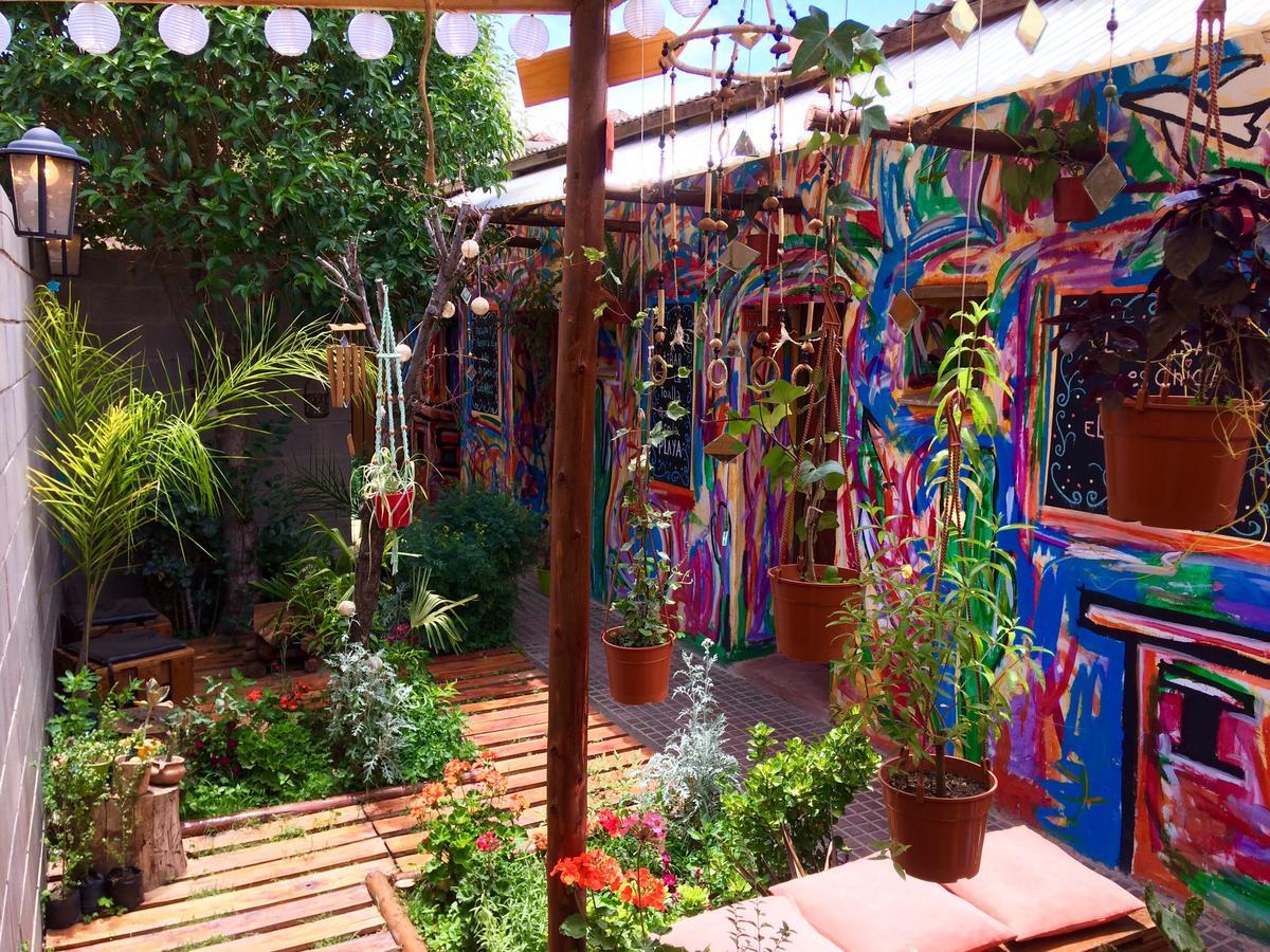 La Puerta Verde Hostel & Bar Умауака Экстерьер фото
